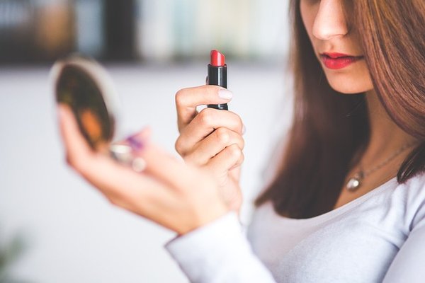 Le partenariat créatif de morphe 2 et Maddie ziegler