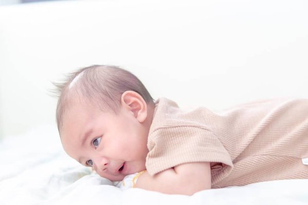 Comment aider un enfant qui souffre d’incontinence nocturne ?