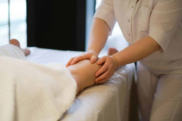 Quels sont les bienfaits du drainage lymphatique renata frança ?